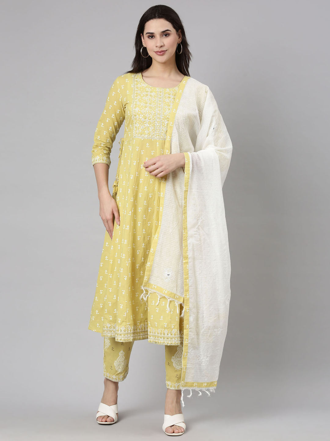 Neerus Green Regular Straight Floral Kurta And  Trousers With Dupatta