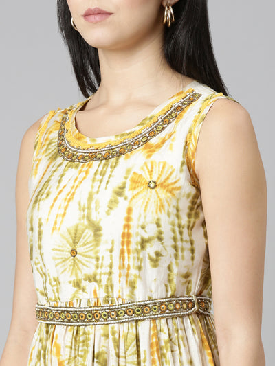 Neeru's Green Straight Casual Printed Gown