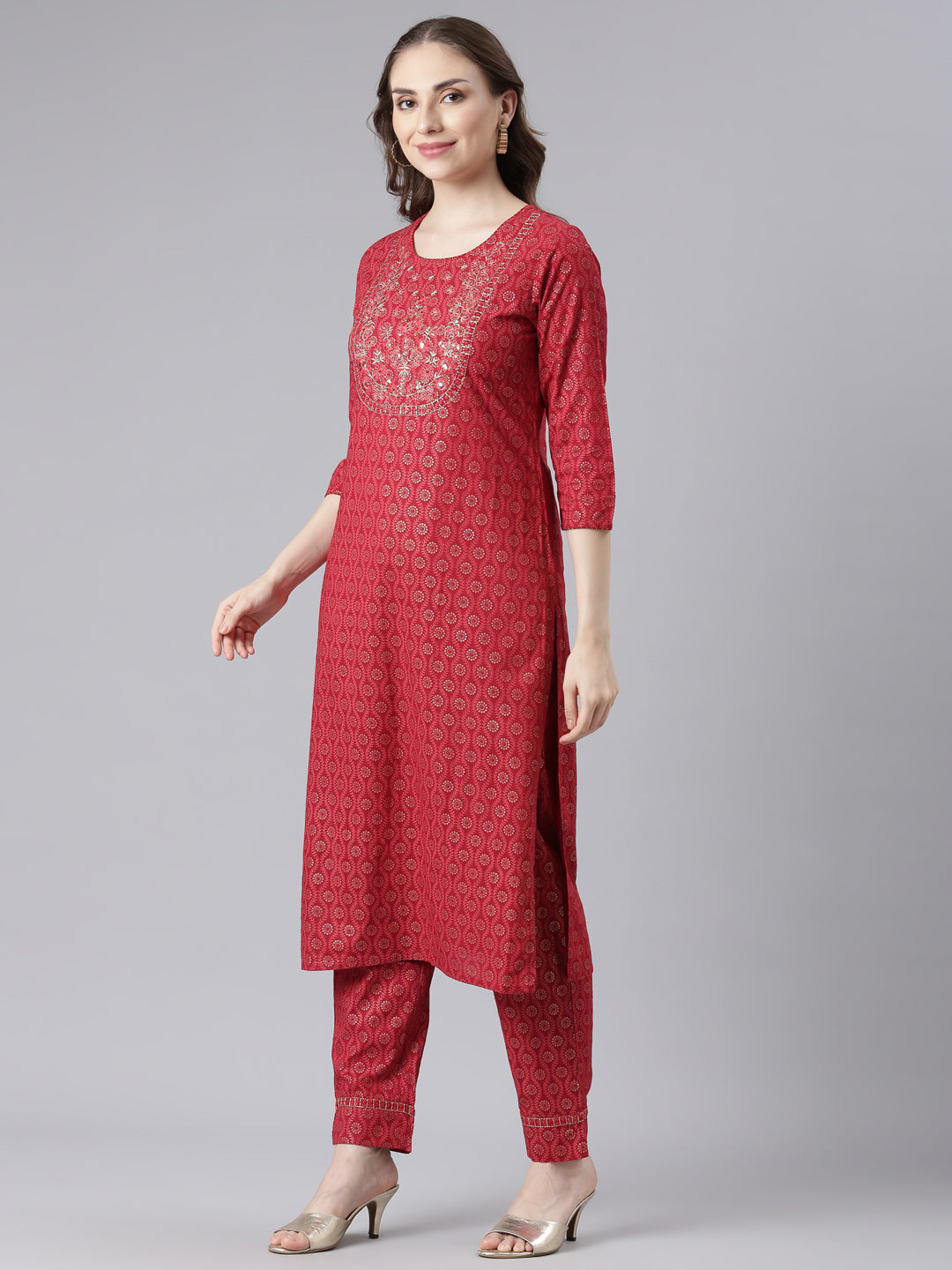 Neerus Red Slub Cotton Straight Casual Floral Kurta and Trouser with Dupatta