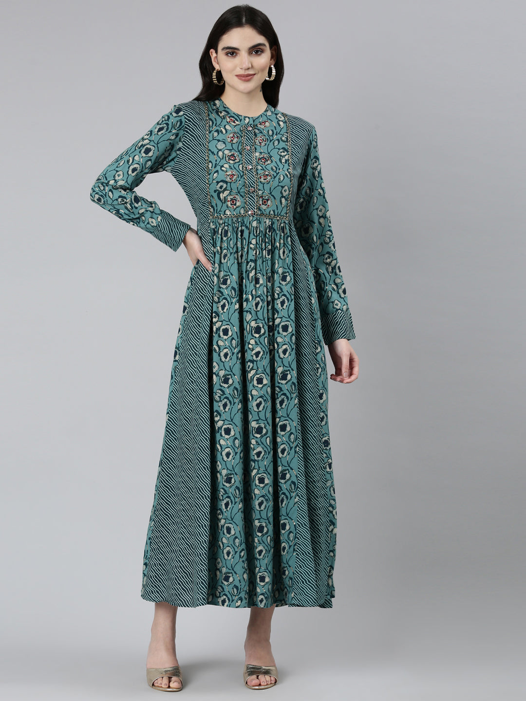 Neeru's Green Straight Casual Floral Dresses