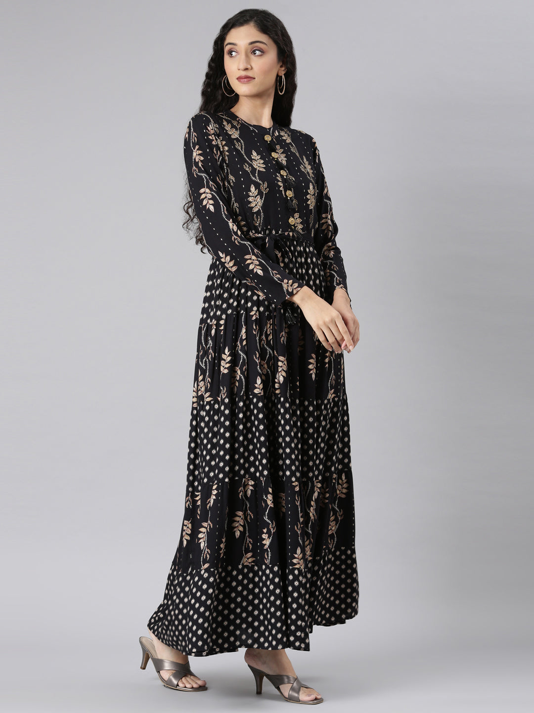 Neerus Black Curved Casual Floral Maxi Dresses