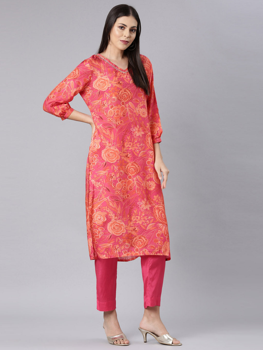 Neerus Red Casual Floral Straight Kurta and Trouser