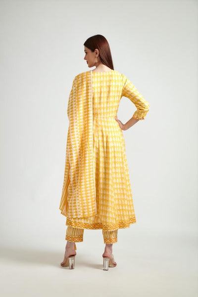 Neerus Women Yellow Printed Kurta with Trousers  Dupatta