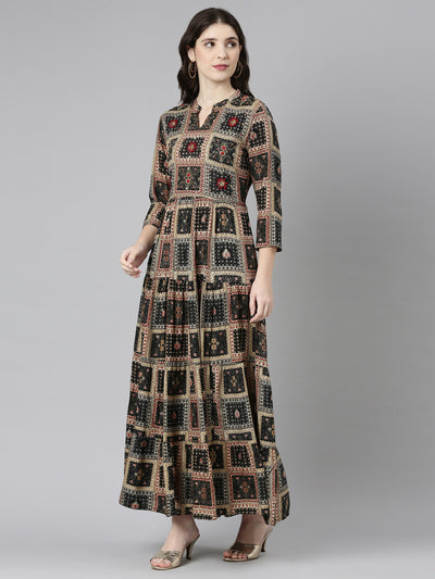 Neeru's Black Straight Casual Printed Gown