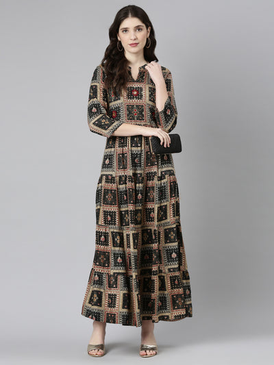 Neeru's Black Straight Casual Printed Gown