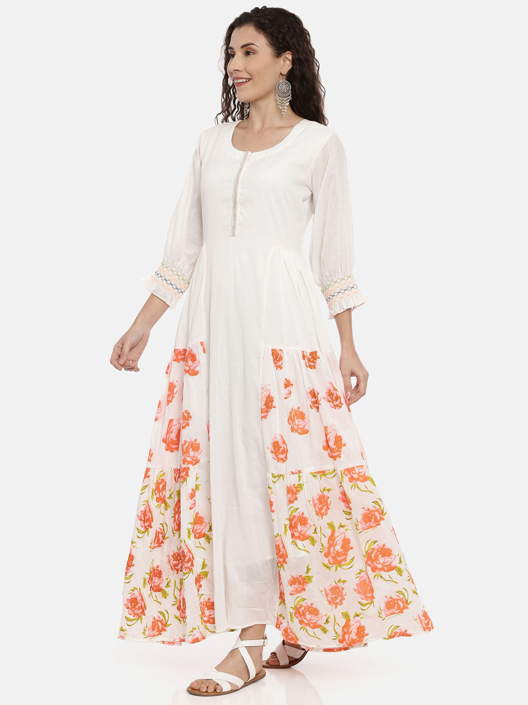 Neerus White Floral Printed Thread Work Kurta