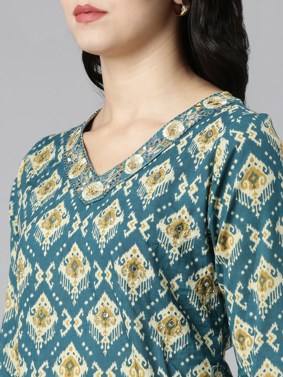 Neeru's Green Regular Straight Printed Kurta And Salwar With Dupatta