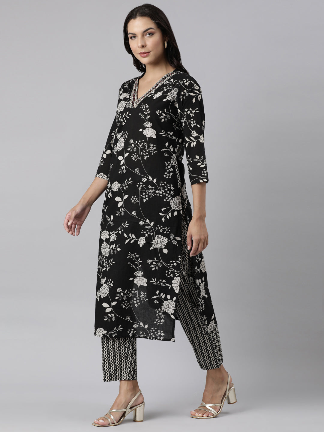 Neerus Black Panelled Straight Printed Kurta And Trousers With Dupatta