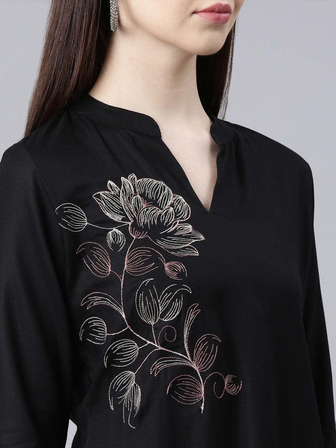 Neerus Black Straight Casual Floral Straight Kurtas