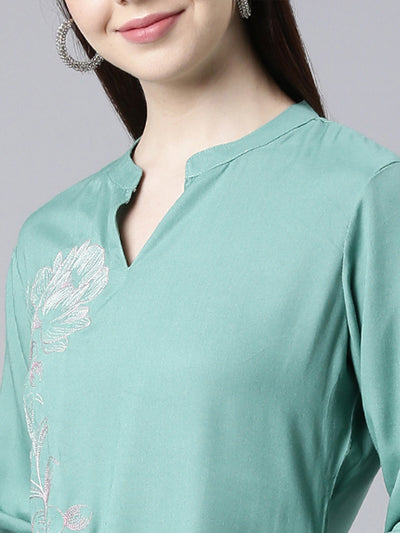 Neerus Sea Green Straight Casual Floral Straight Kurtas