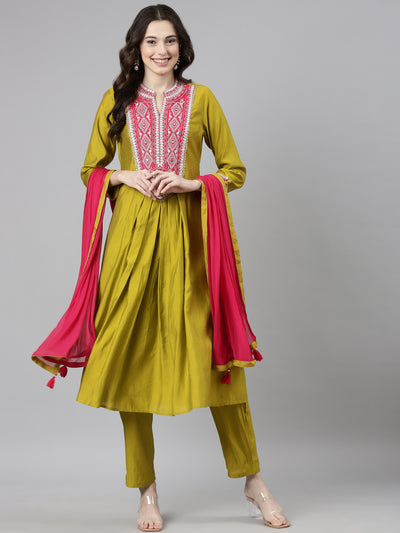 Neerus Green Casual Solid Anarkali Kurta and Trousers With Dupatta