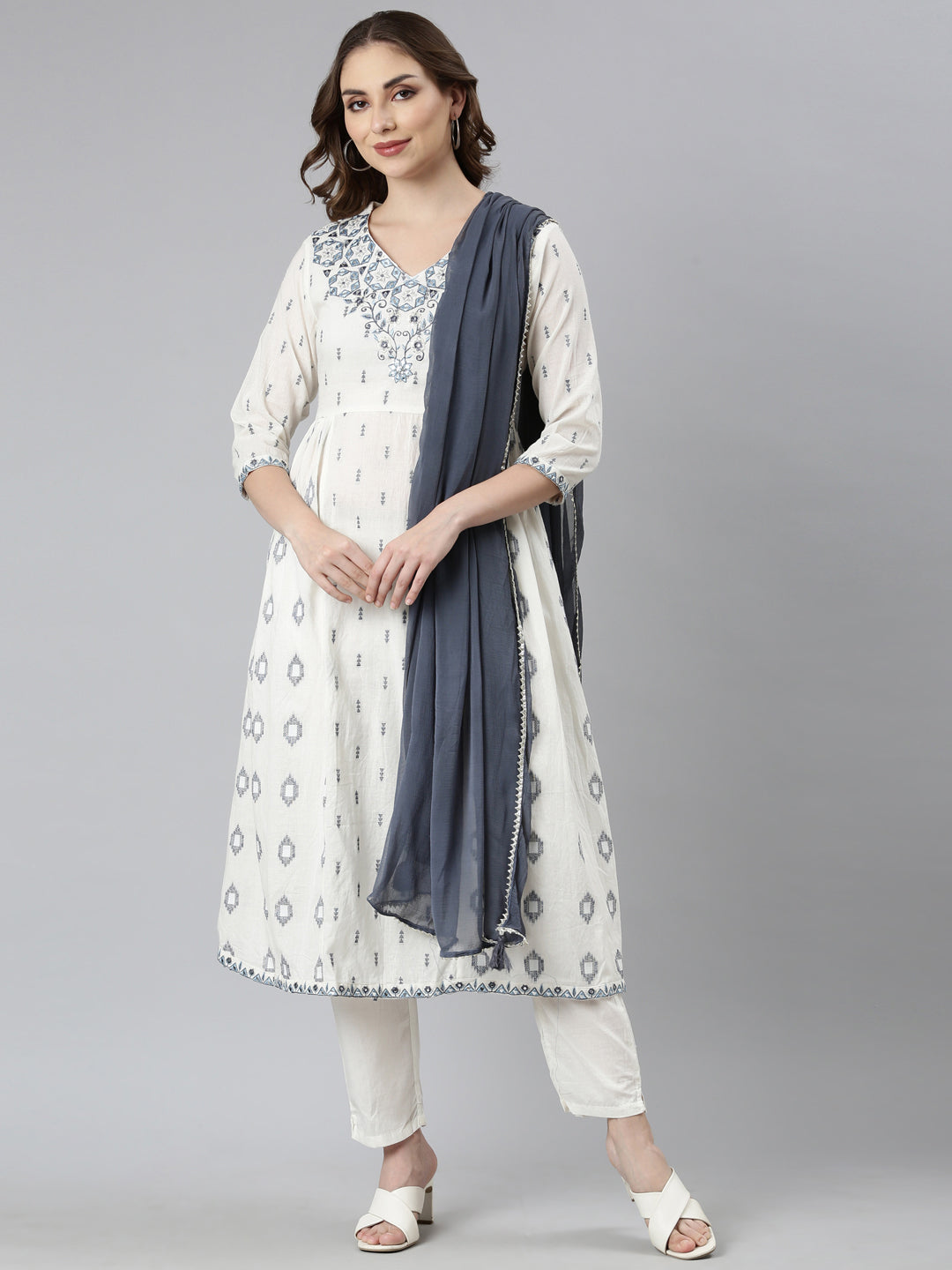 Neerus Off White Regular Straight Geometric Kurta And  Trousers With Dupatta