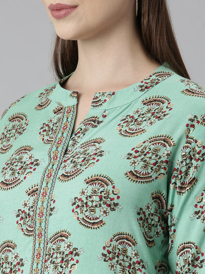 Neeru's Sea Green Regular Straight Floral Kurtas