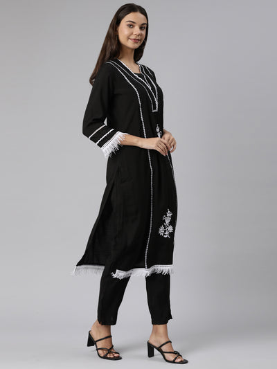 Neeru's Black Regular Straight Floral Readymade Suits