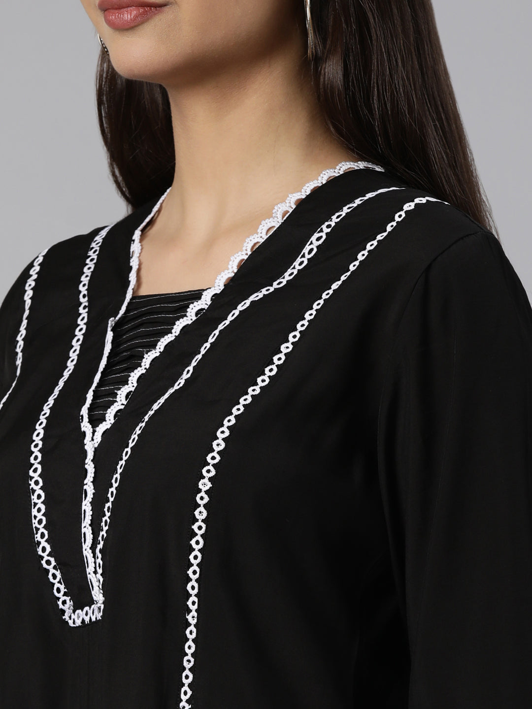 Neeru's Black Regular Straight Floral Readymade Suits