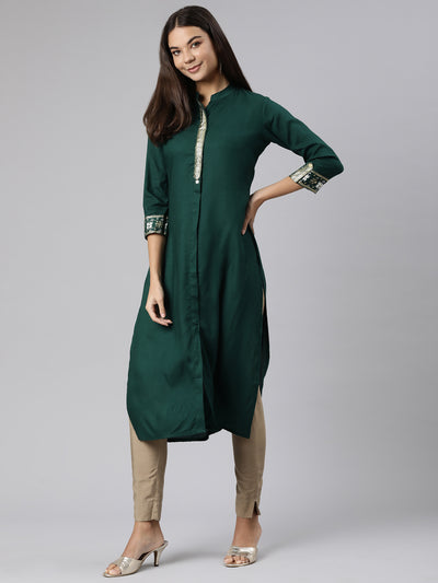 Neeru's Green Regular Straight Solid Kurtas