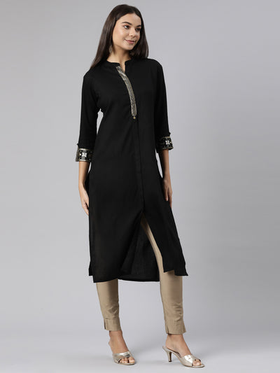 Neeru's Black Regular Straight Solid Kurtas