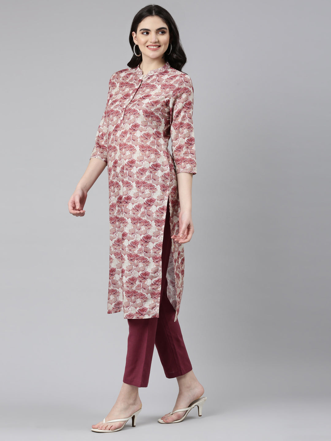 Neeru's Pink Regular Straight Printed Kurta And Trousers