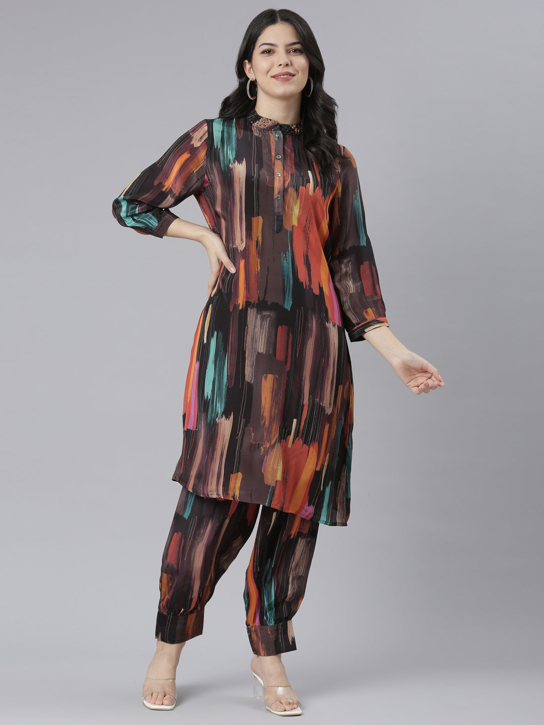 Neeru's Black Regular Straight Colourblocked Kurta And Salwar