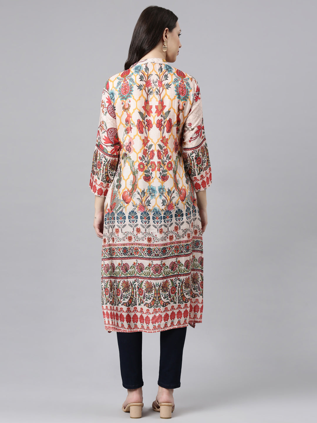 Neerus Pink Straight Casual Floral Kurtas