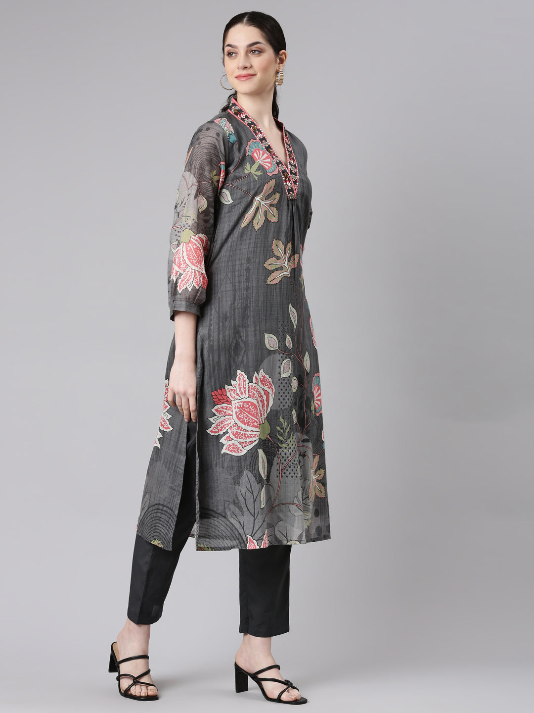 Neerus Women Grey Straight Kurta and Trousers