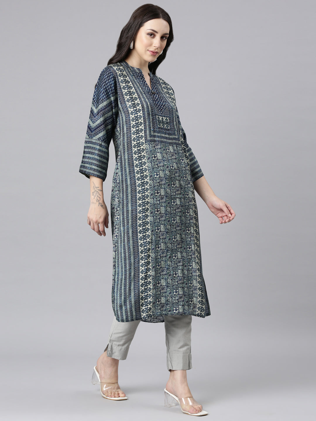 Neerus Navy Blue Straight Casual Floral Kurtas