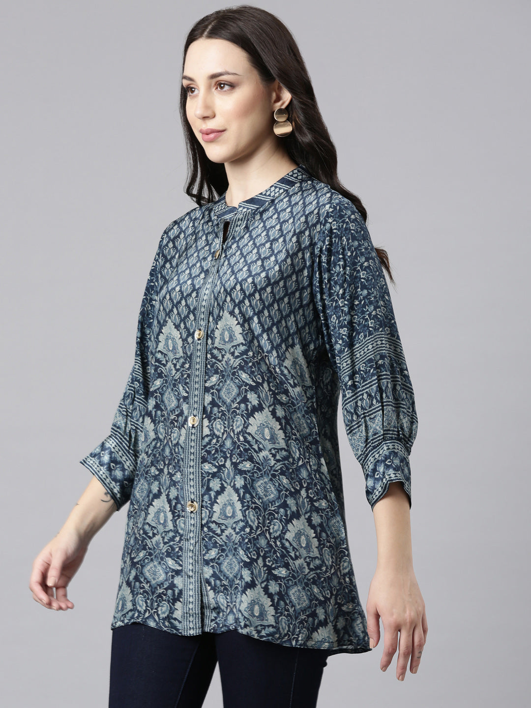 Neerus Navy Blue High-Low Casual Printed Straight Kurtis