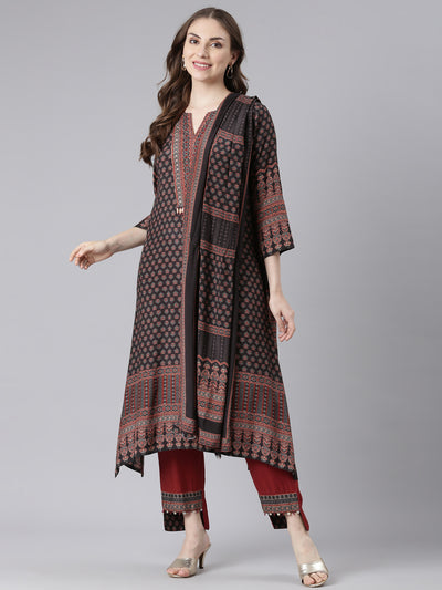 Neerus Black Santoon High-Low Casual Floral Kurta and Trouser with Dupatta