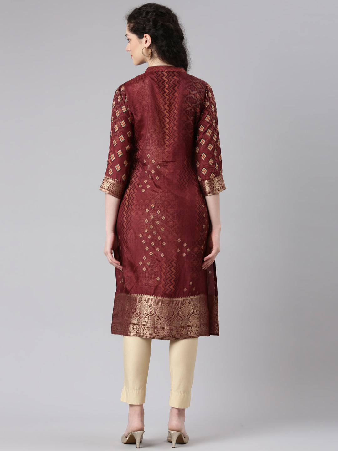 Neerus Maroon Straight Casual Floral Panelled Kurtas