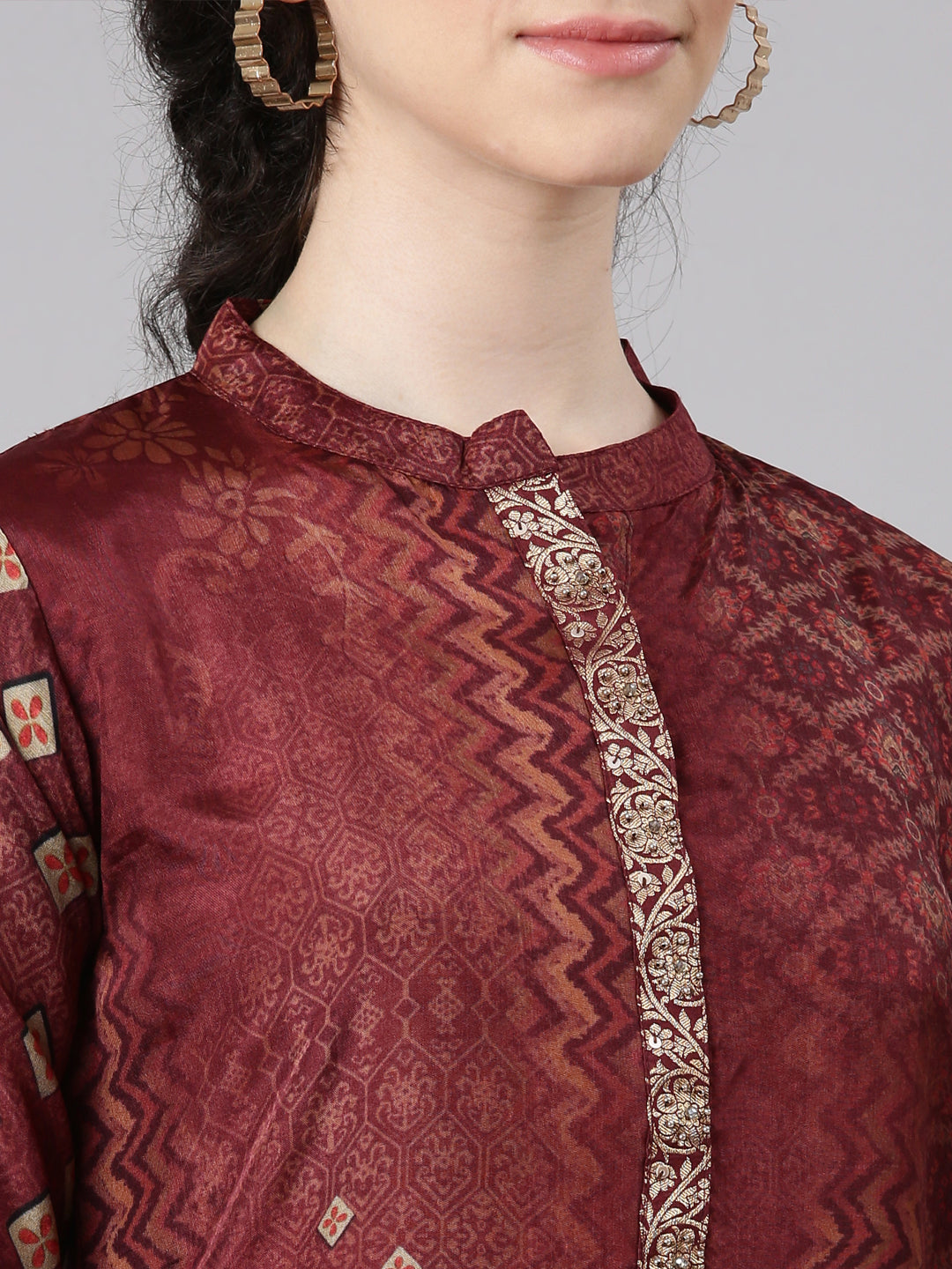 Neerus Maroon Straight Casual Floral Panelled Kurtas