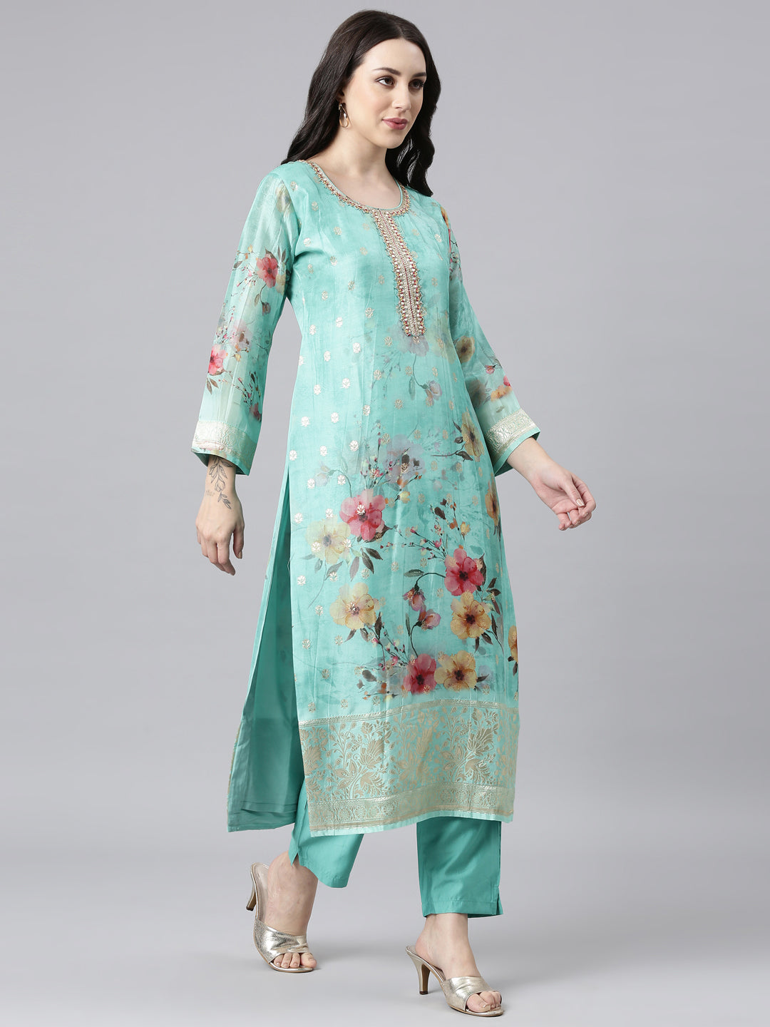 Neerus Green Panelled Straight Kurta and Trousers With Dupatta