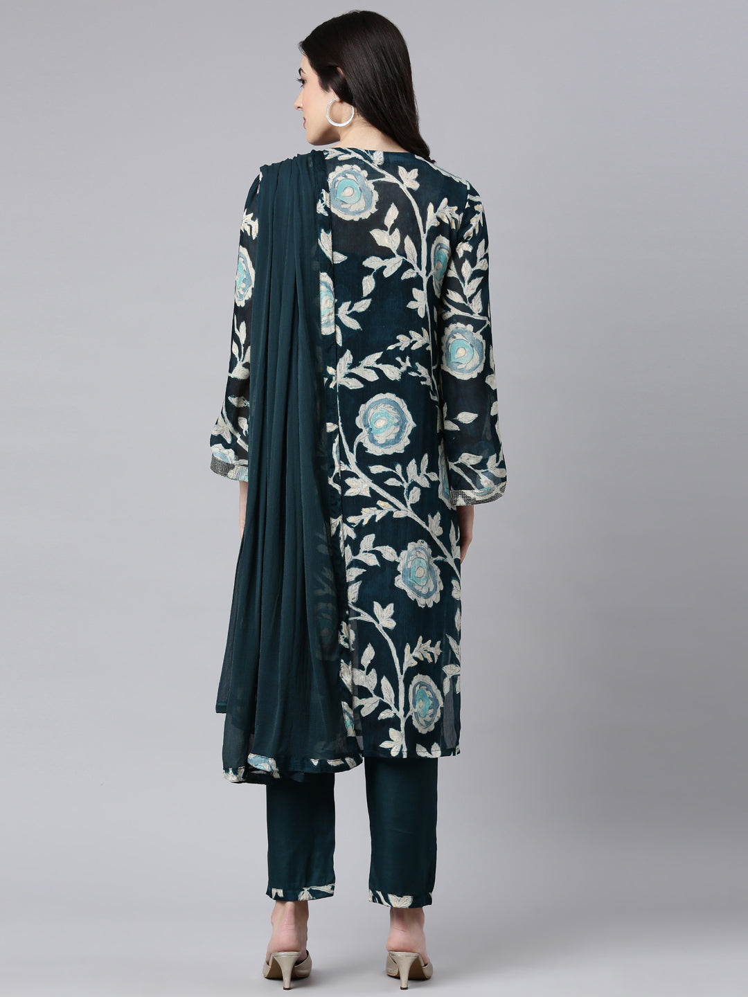 Neerus Green Regular Straight Floral Kurta And Trousers With Dupatta