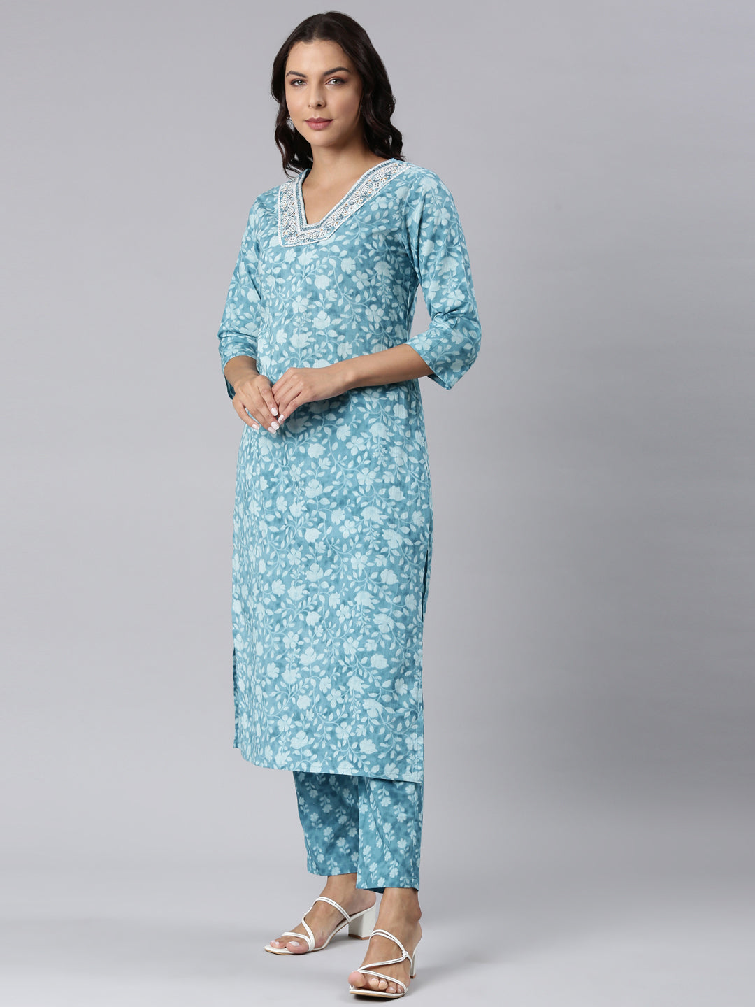 Neerus Green Panelled Straight Printed Kurta And Trousers With Dupatta