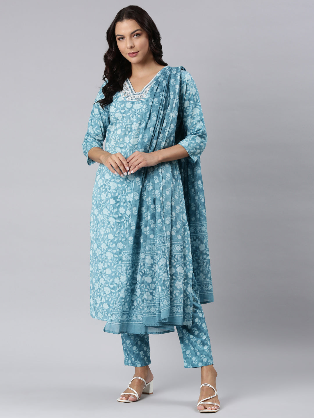 Neerus Green Panelled Straight Printed Kurta And Trousers With Dupatta