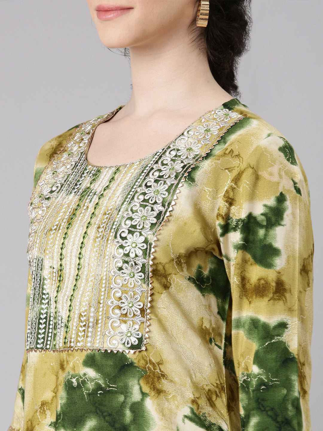 Neerus Green Straight Casual Panelled Kurtas