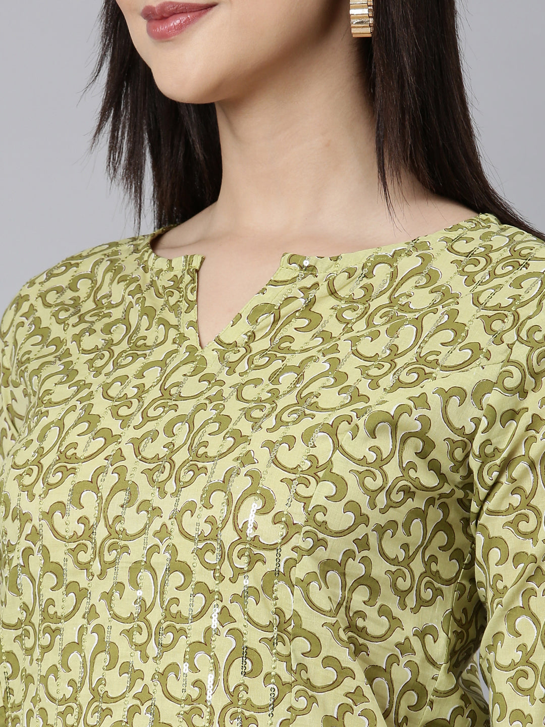 Neerus Green Regular Straight Floral Kurtas