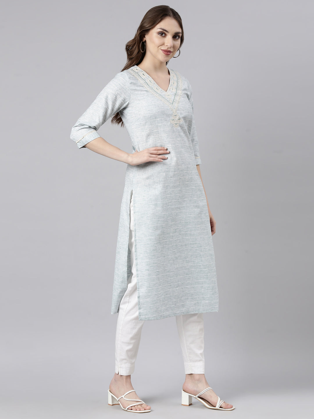 Neerus Green Regular Straight Checked Kurtas