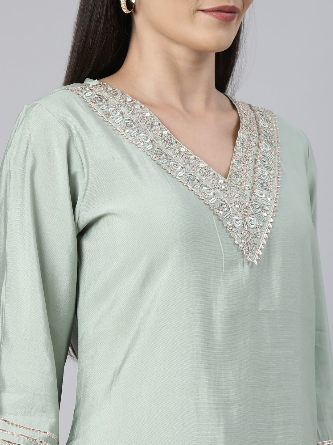 Neerus Green Regular Straight Solid Kurtas