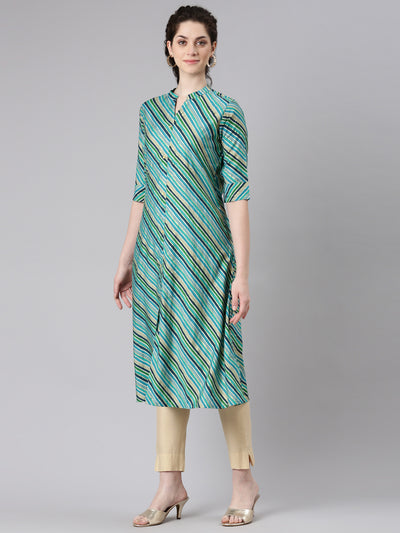 Neerus Green Straight Casual Panelled Kurtas