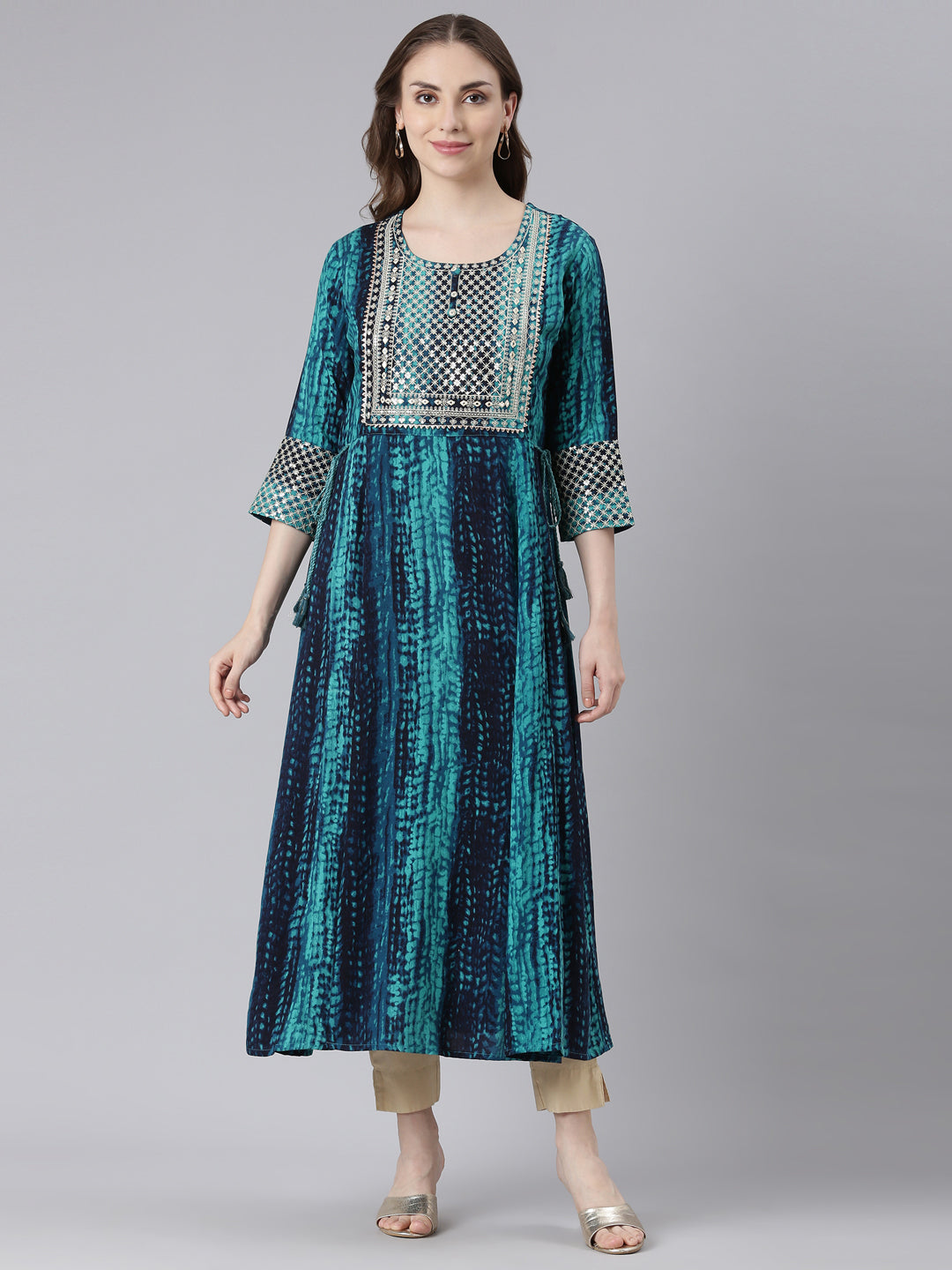 Neerus Green Rayonn Curved Casual Ethnic Motifs Anarkali Kurtas.