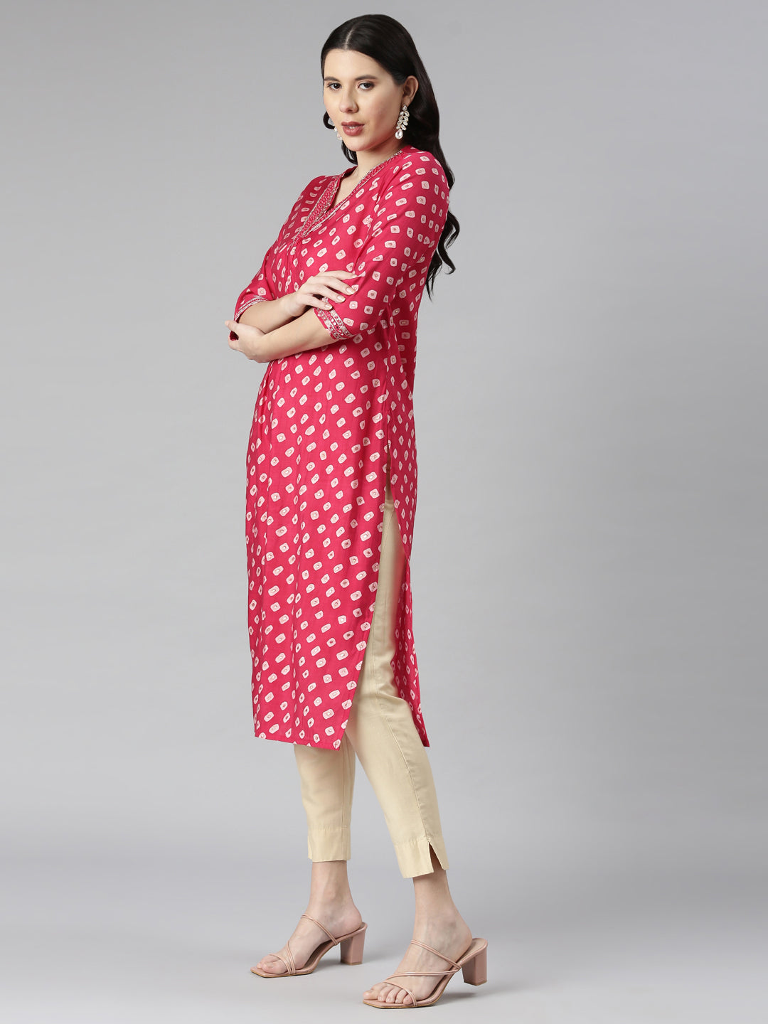 Neerus Pink Casual Solid Straight Kurtas