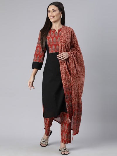 Neerus Black Regular Straight Solid Kurta And  Trousers With Dupatta