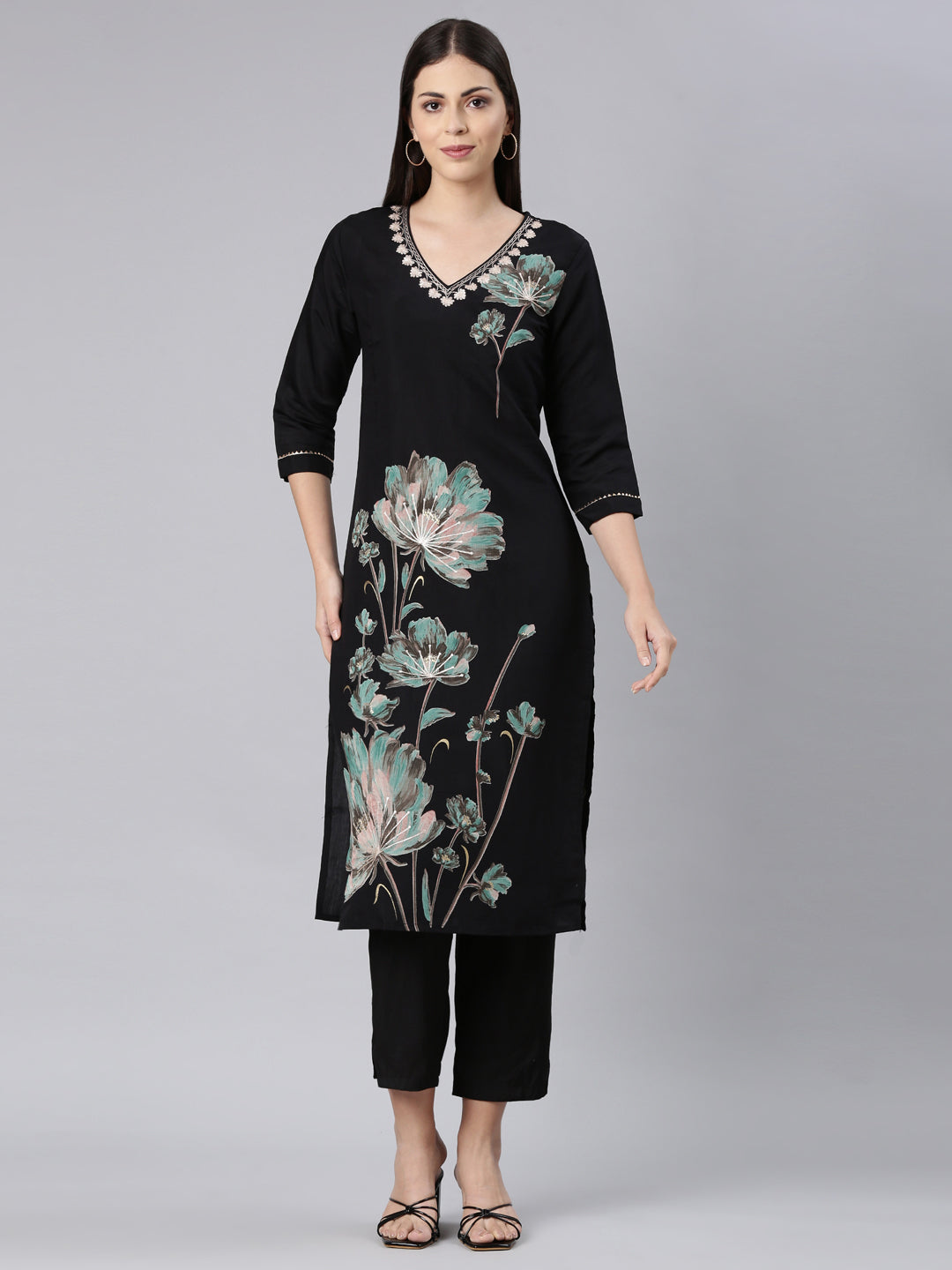 Neerus Black Casual Floral Straight Kurta and Trouser