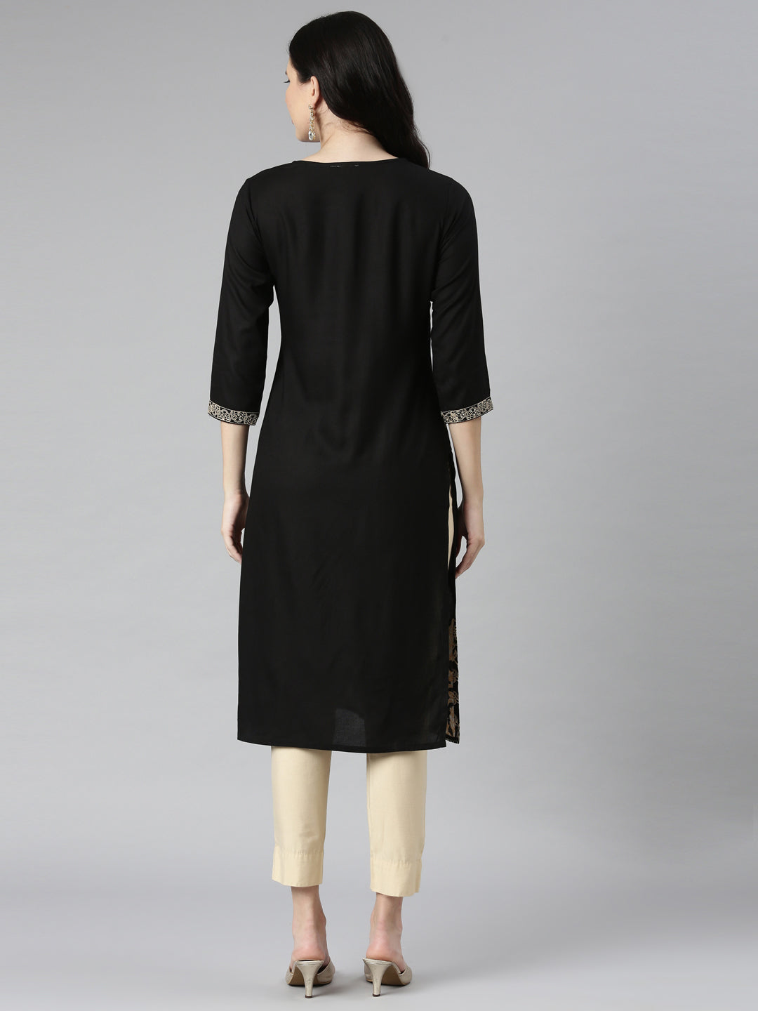 Neerus Black Casual Solid Straight Kurtas