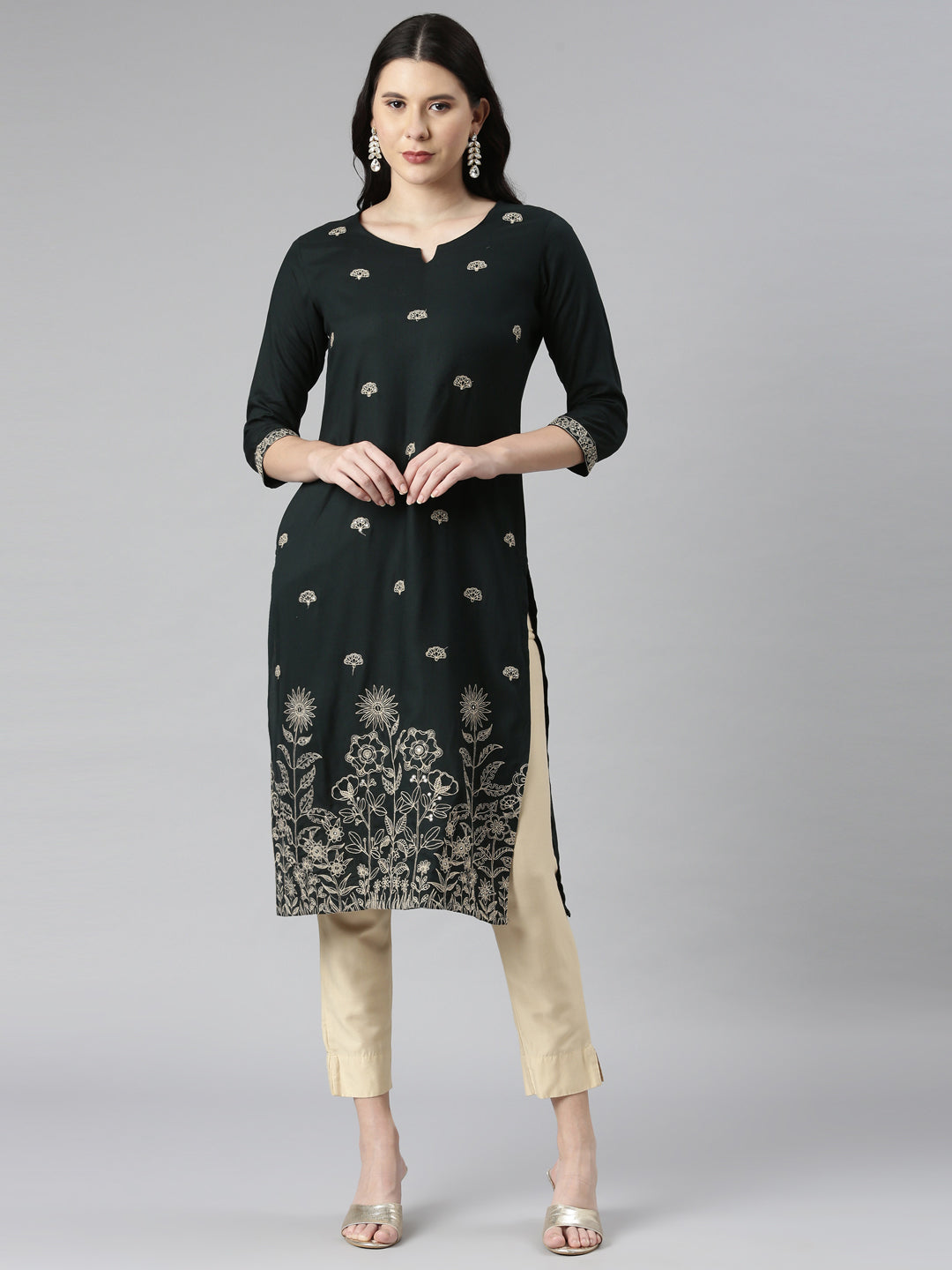 Neerus Green Casual Solid Straight Kurtas