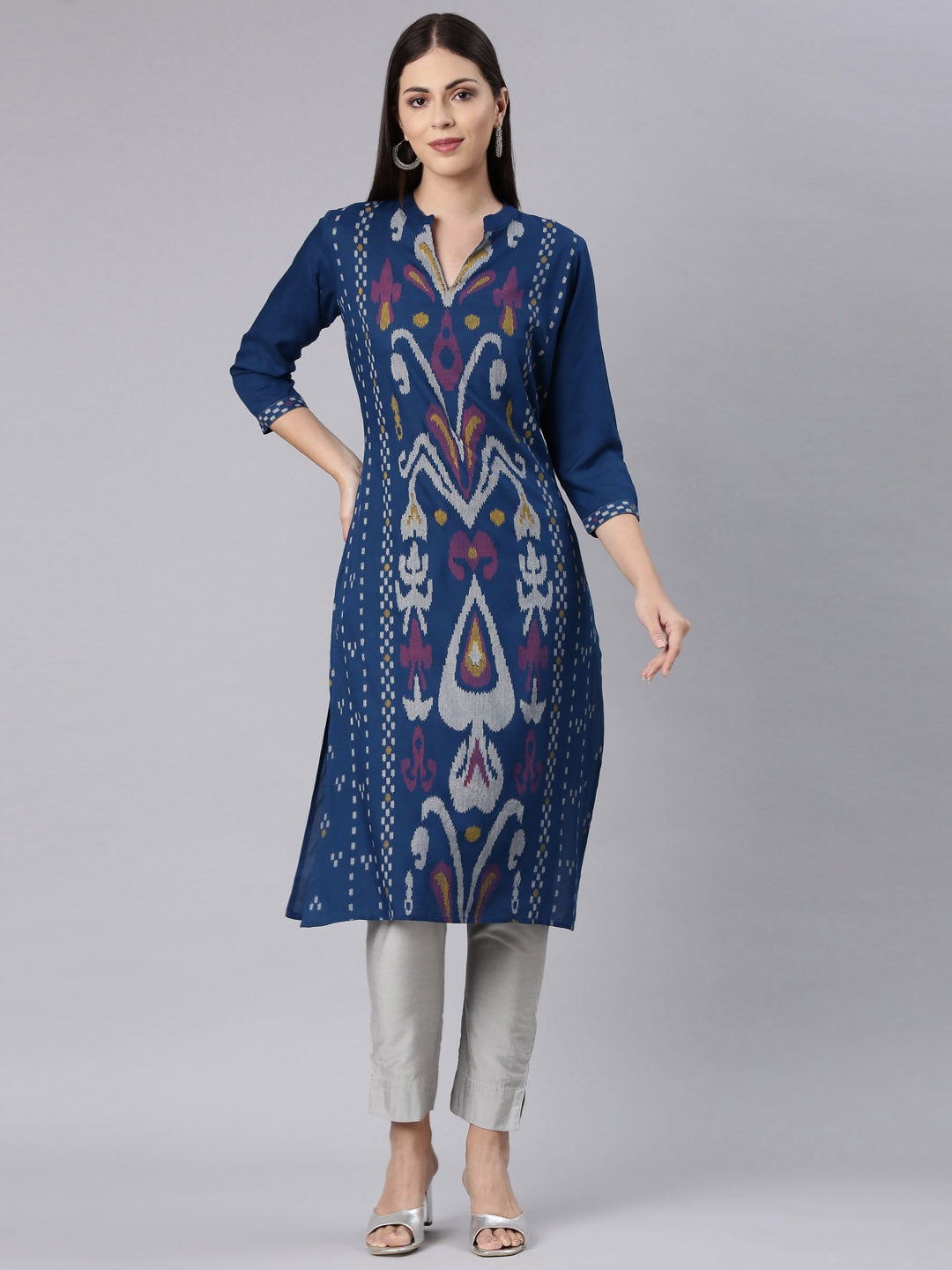 Neerus Blue Straight Casual Chevron Straight Kurtas