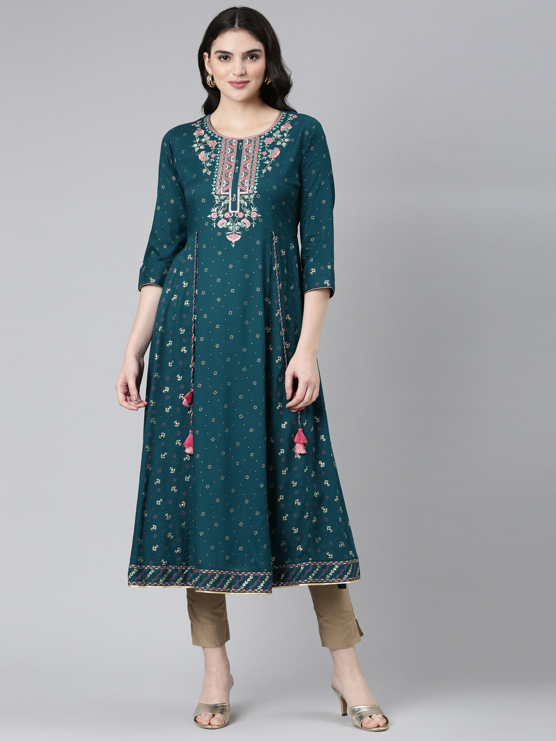 Neeru's Green Regular Anarkali Embroidered Kurta