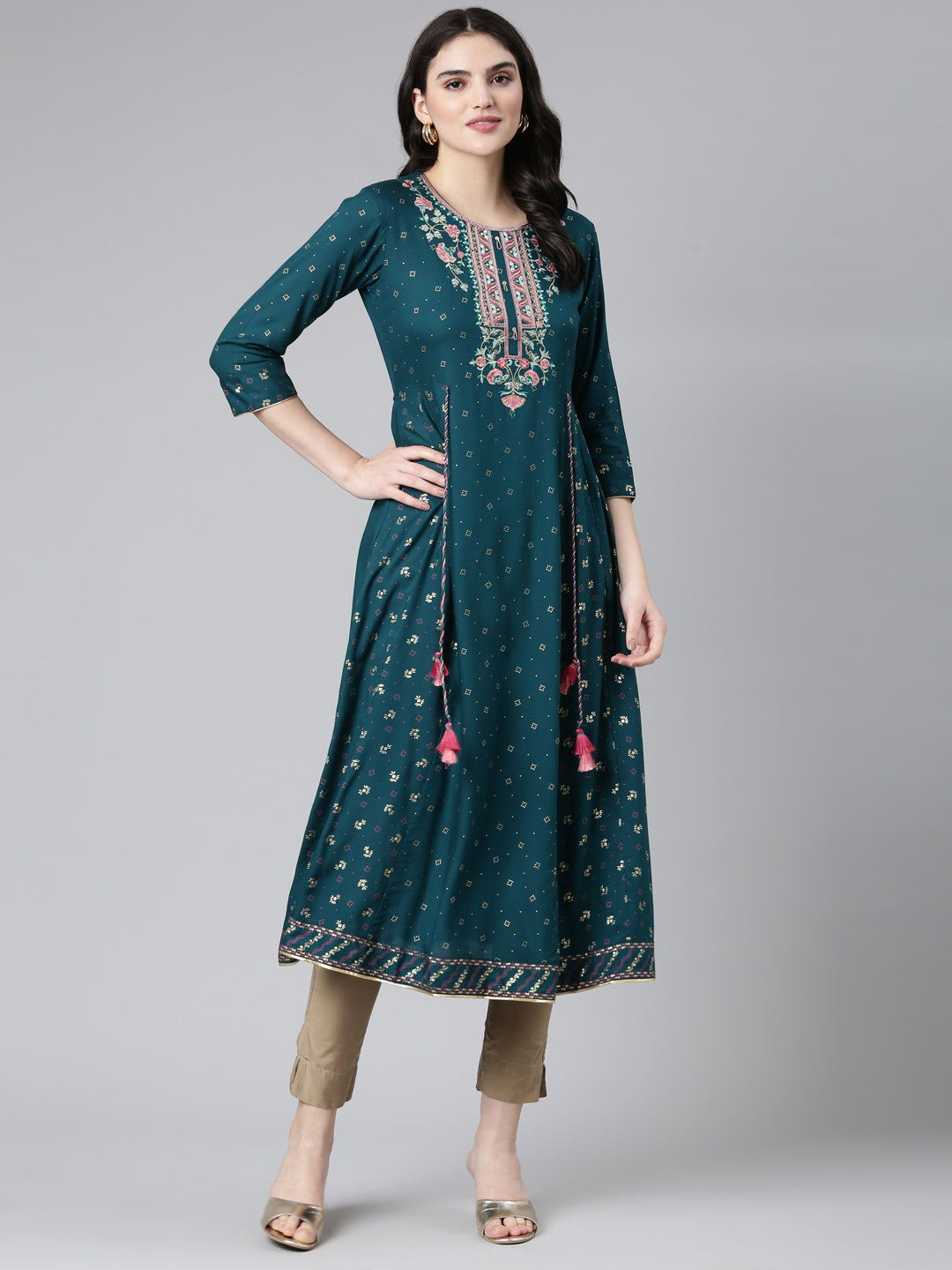 Neeru's Green Regular Anarkali Embroidered Kurta