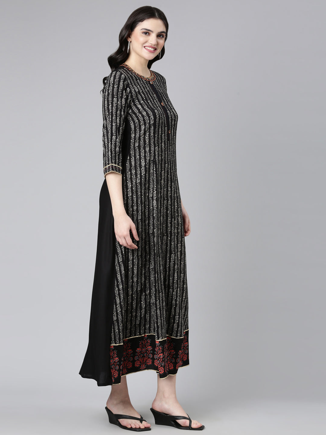 Neeru's Black Straight Casual Printed Dress