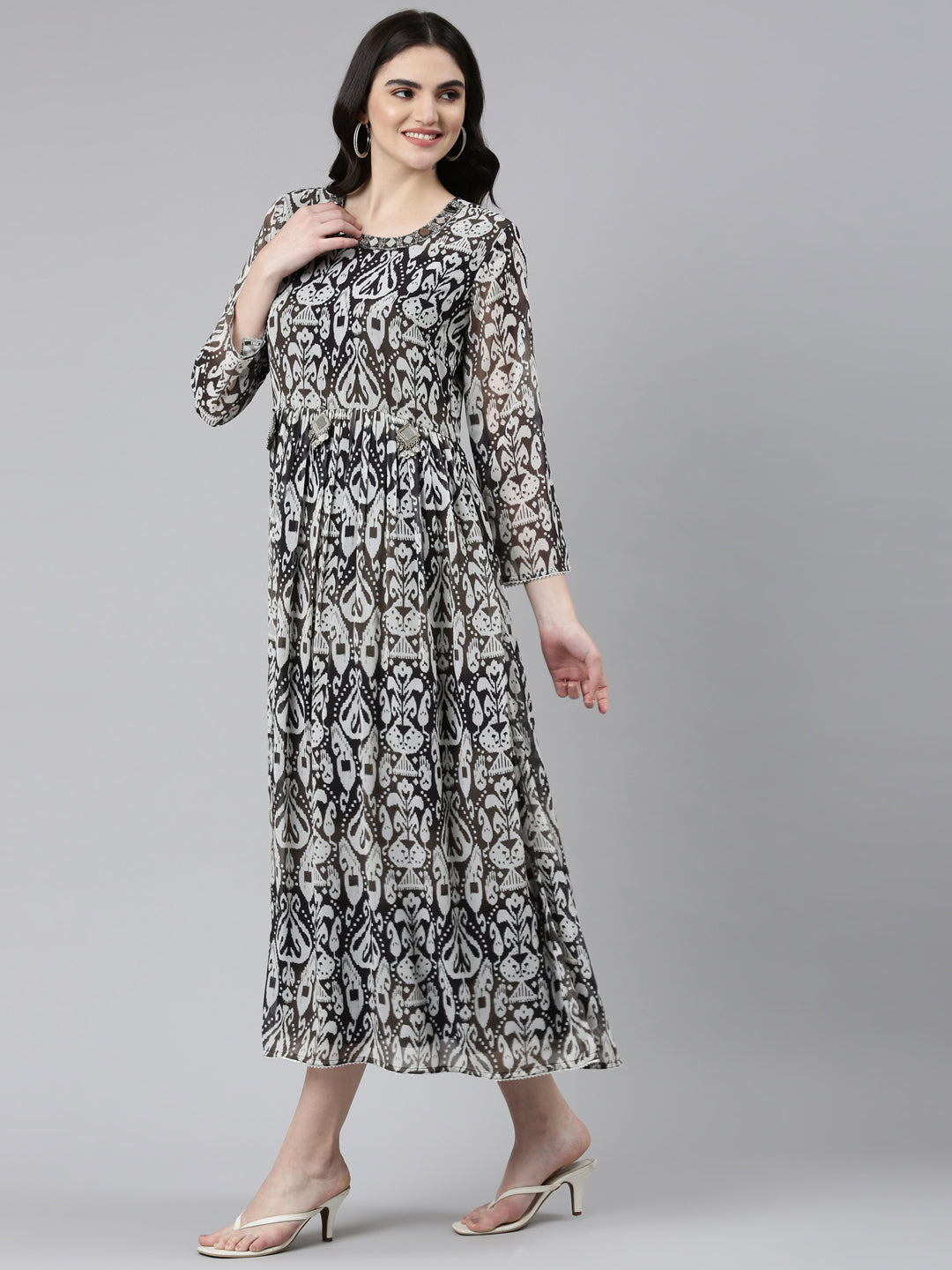 Neeru's Black Straight Casual Printed Dress